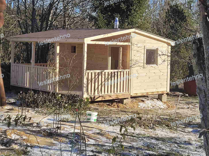 готовая баня с террасой